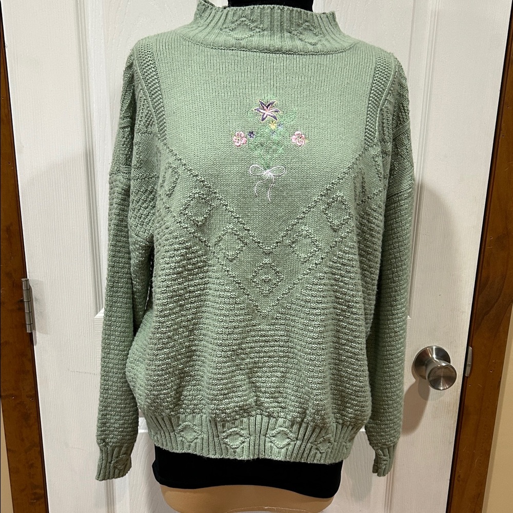 Vintage Liz Thomas Knit Sweater – Light Green Floral – Size L
